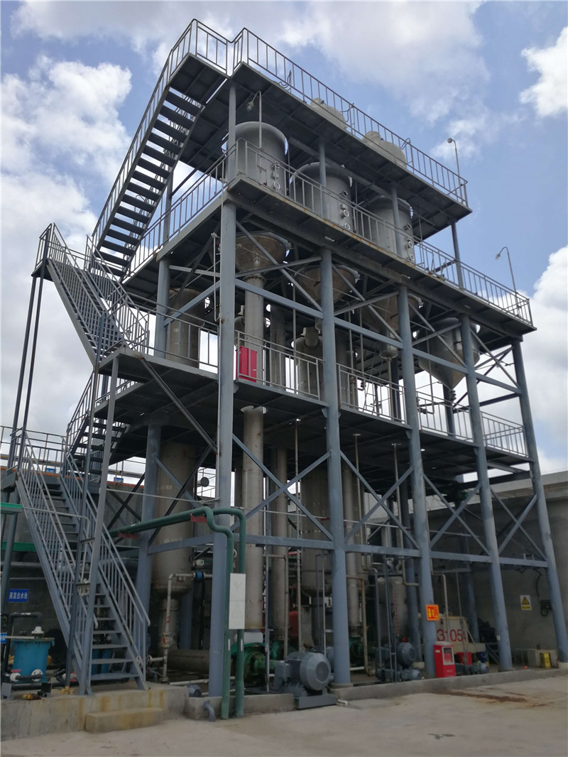 全自控氯化鈉三效強制循環(huán)蒸發(fā)結(jié)晶器