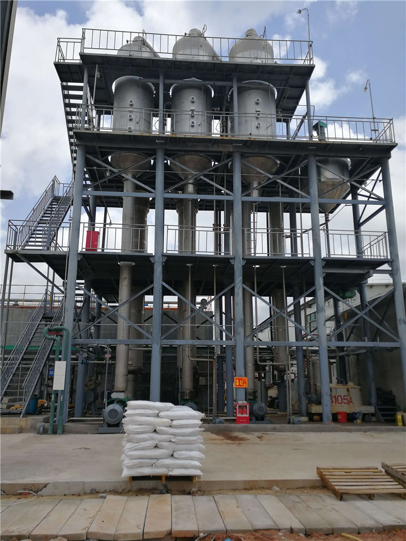 全自控氯化鈉三效強制循環(huán)蒸發(fā)結(jié)晶器